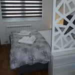 Apartment Kops *